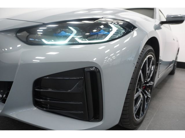 BMW i4 eDrive40 M-Sport High Executive 84 kWh 3 fasen BMW i4 eDrive40 M-Sport High Executive 84 kWh 3 fasen
