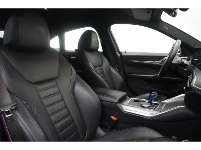 BMW i4 eDrive40 M-Sport High Executive 84 kWh 3 fasen BMW i4 eDrive40 M-Sport High Executive 84 kWh 3 fasen