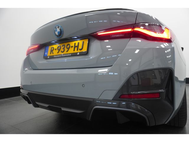 BMW i4 eDrive40 M-Sport High Executive 84 kWh 3 fasen BMW i4 eDrive40 M-Sport High Executive 84 kWh 3 fasen