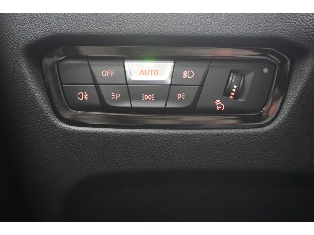 BMW i4 eDrive40 M-Sport High Executive 84 kWh 3 fasen BMW i4 eDrive40 M-Sport High Executive 84 kWh 3 fasen