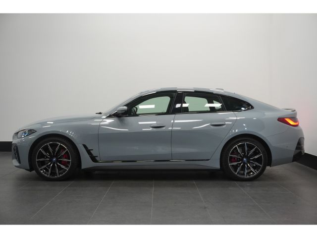 BMW i4 eDrive40 M-Sport High Executive 84 kWh 3 fasen BMW i4 eDrive40 M-Sport High Executive 84 kWh 3 fasen