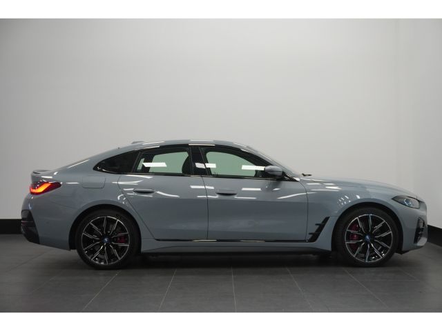 BMW i4 eDrive40 M-Sport High Executive 84 kWh 3 fasen BMW i4 eDrive40 M-Sport High Executive 84 kWh 3 fasen