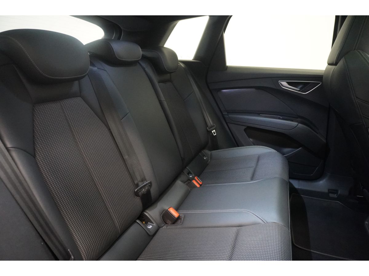 Audi Q4 e-tron 40 Launch edition Advanced S-Line 77 kWh 3 fasen