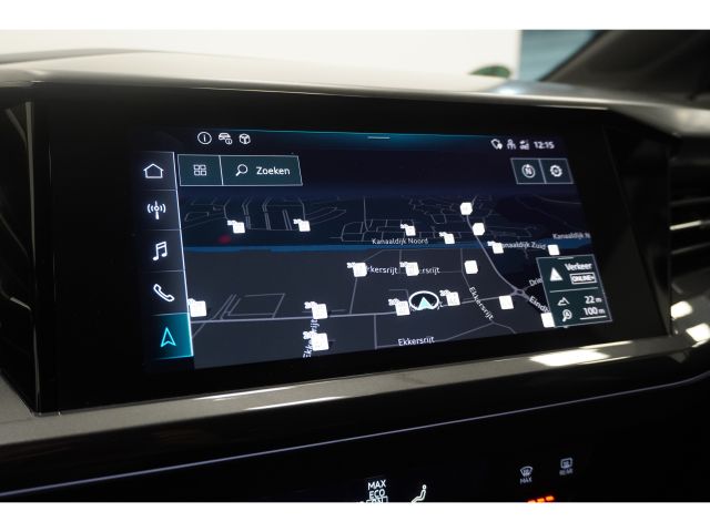 Audi Q4 e-tron 40 Launch edition Advanced S-Line 77 kWh 3 fasen Audi Q4 e-tron 40 Launch edition Advanced S-Line 77 kWh 3 fasen