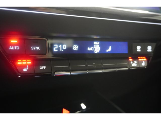 Audi Q4 e-tron 40 Launch edition Advanced S-Line 77 kWh 3 fasen Audi Q4 e-tron 40 Launch edition Advanced S-Line 77 kWh 3 fasen