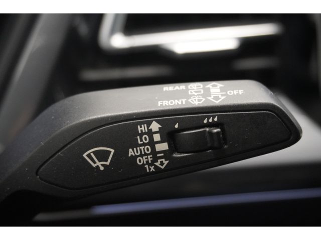Audi Q4 e-tron 40 Launch edition Advanced S-Line 77 kWh 3 fasen Audi Q4 e-tron 40 Launch edition Advanced S-Line 77 kWh 3 fasen